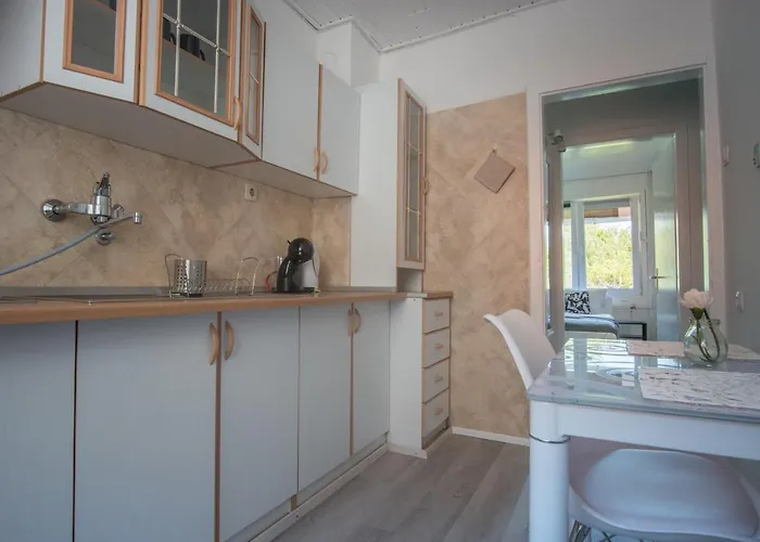 Arto Castle View * Laibach